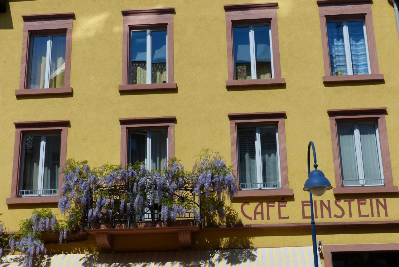 Apartments Im Cafe Einstein Freiburg im Breisgau Dış mekan fotoğraf