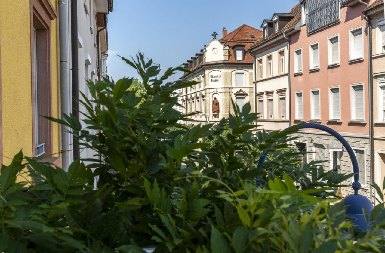 Apartments Im Cafe Einstein Freiburg im Breisgau Dış mekan fotoğraf